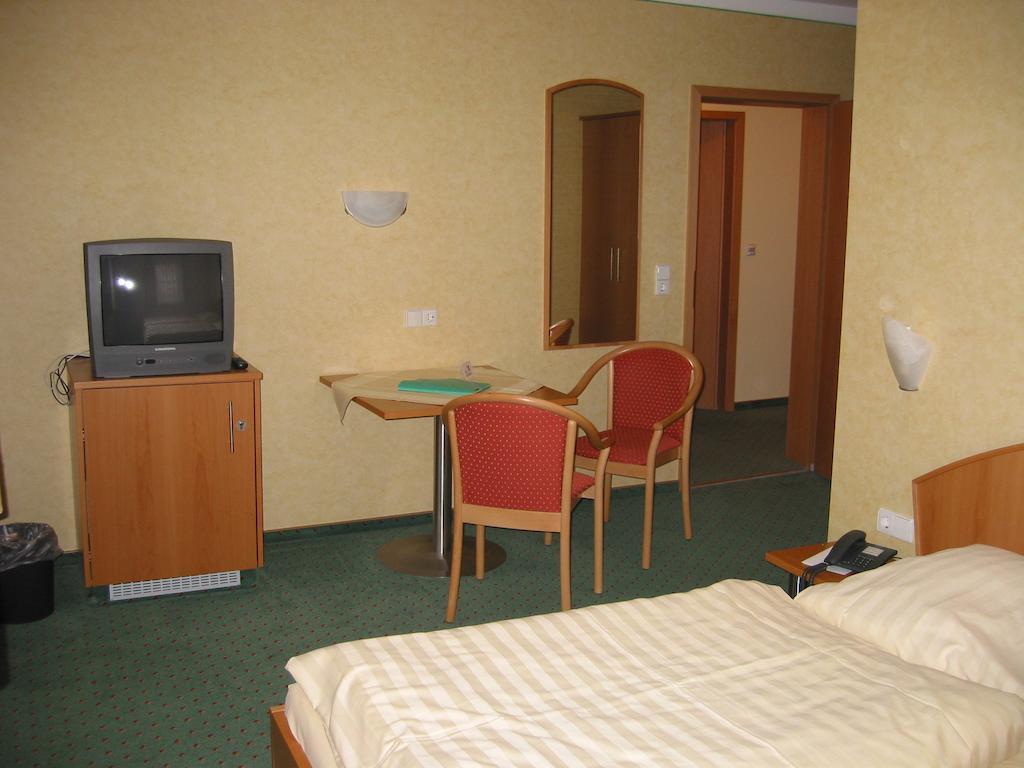 Gasthof zum Lamm Gomadingen Zimmer foto